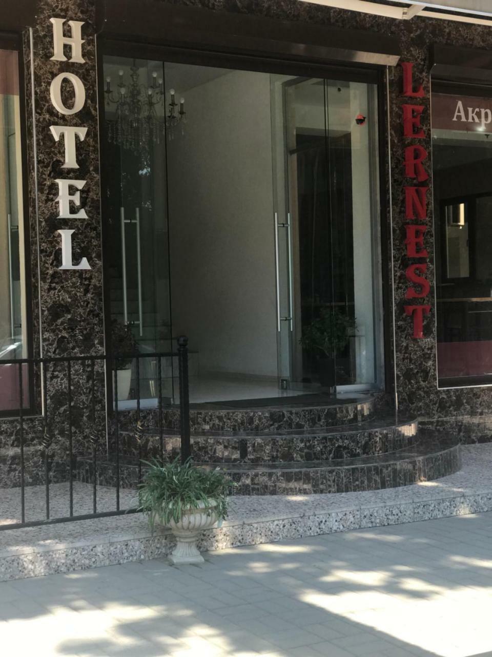 Lernest Hotell New Athos Exteriör bild